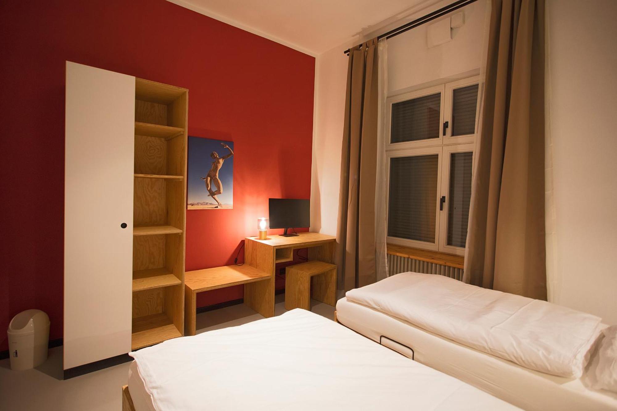 Aparthotel Schillinger-Berlin Am Tempelhofer Feld Pokój zdjęcie